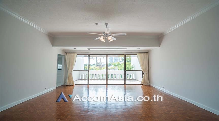  Kid Friendly Place Short Walk to Nang Linchi Road Apartment  3 Bedroom for Rent BTS Chong Nonsi in Sathorn Bangkok