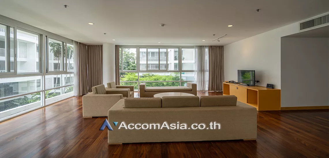  1  3 br Apartment For Rent in Sukhumvit ,Bangkok BTS Ekkamai at Ekkamai Family Apartment 1415633