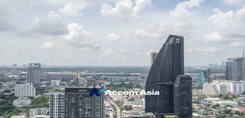 unit 3 Bedrooms  Condominium For Rent in Sukhumvit, Bangkok  near BTS Thong Lo (1515646)