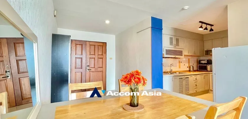  1 Bedroom  Condominium For Sale in Sukhumvit, Bangkok  near BTS Thong Lo (1515651)