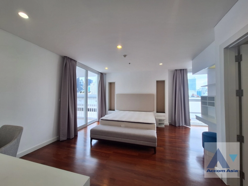 10  4 br Apartment for rent and sale in Sukhumvit ,Bangkok BTS Ekkamai at Ekkamai Family Apartment 1415658