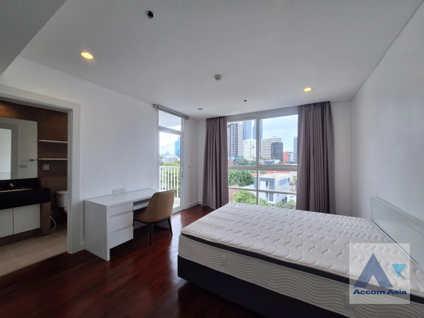 12  4 br Apartment for rent and sale in Sukhumvit ,Bangkok BTS Ekkamai at Ekkamai Family Apartment 1415658