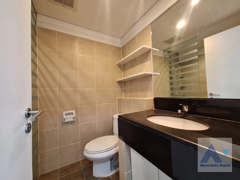 22  4 br Apartment for rent and sale in Sukhumvit ,Bangkok BTS Ekkamai at Ekkamai Family Apartment 1415658