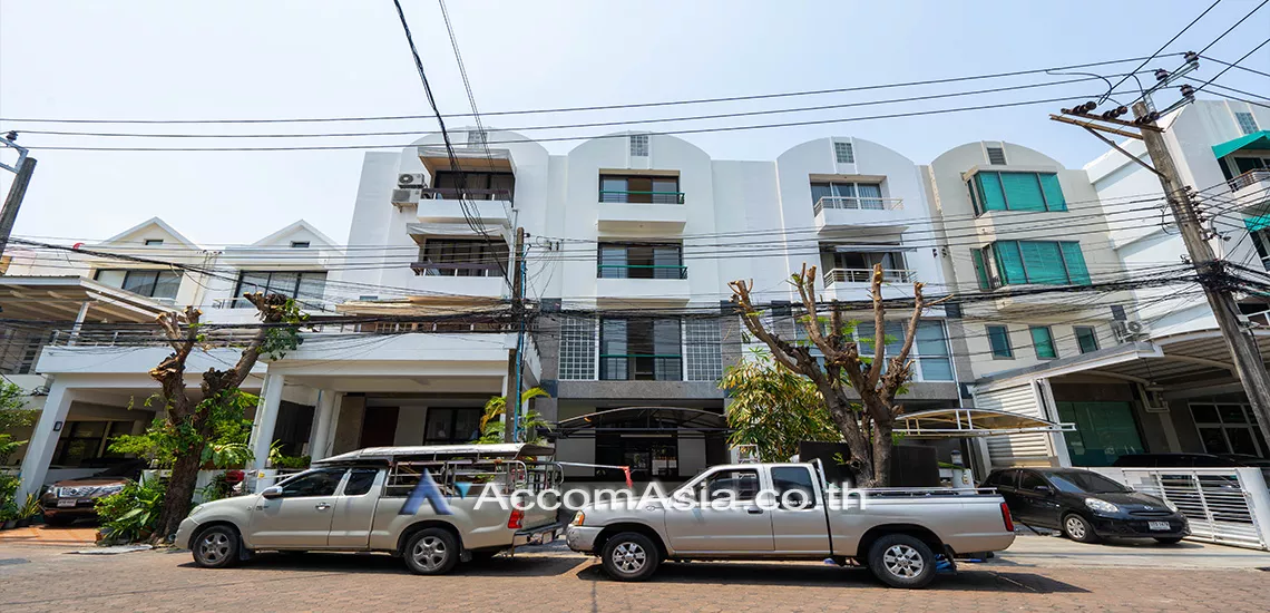 15  3 br House for rent and sale in Sukhumvit ,Bangkok BTS Phra khanong at Home Place Sukhumvit 71 1715673