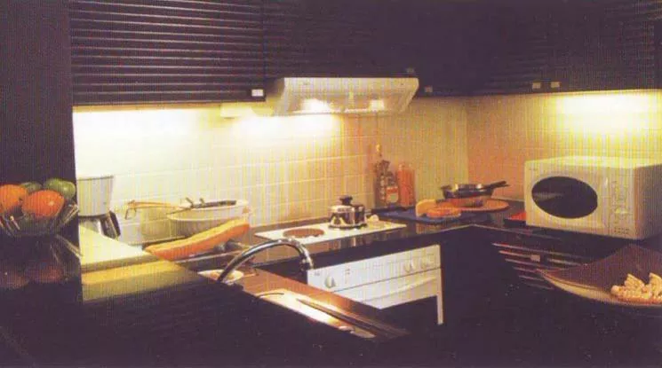 unit 2 Bedrooms  Apartment For Rent in Sukhumvit, Bangkok  near BTS Asok - MRT Sukhumvit (10131)