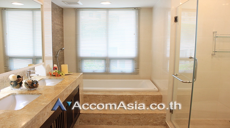 10  3 br Apartment for rent and sale in Sukhumvit ,Bangkok BTS Ekkamai at Low-rise Apartment, Only 1,000m to BTS 1415698