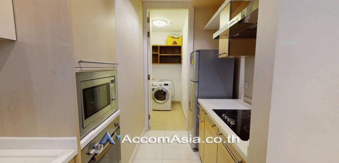 unit 2 Bedrooms  Condominium For Rent in Ploenchit, Bangkok  near BTS Ploenchit (1515702)