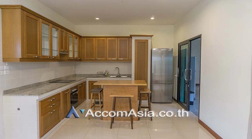 unitPet friendly | Bright family home with yard and spacious layout in Sukhumvit (90237)