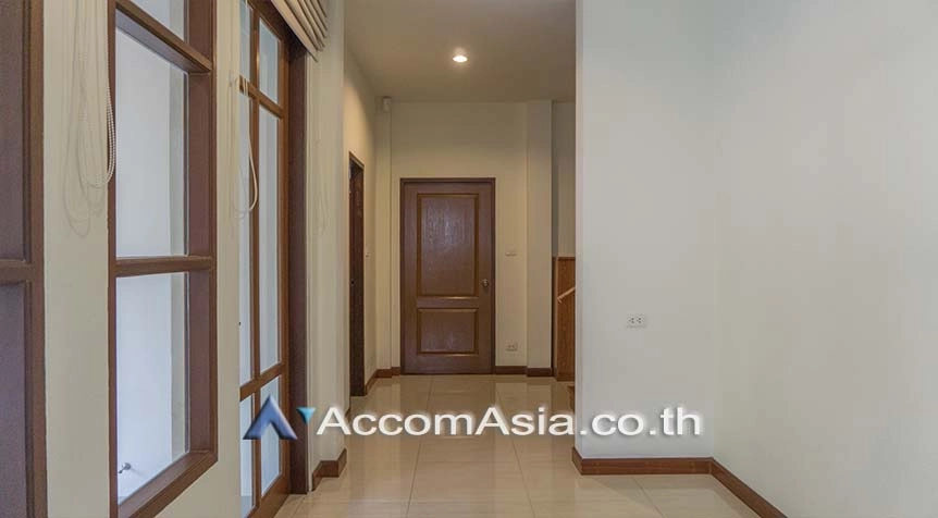 6  4 br House for rent and sale in Sukhumvit ,Bangkok BTS Phrom Phong 90237