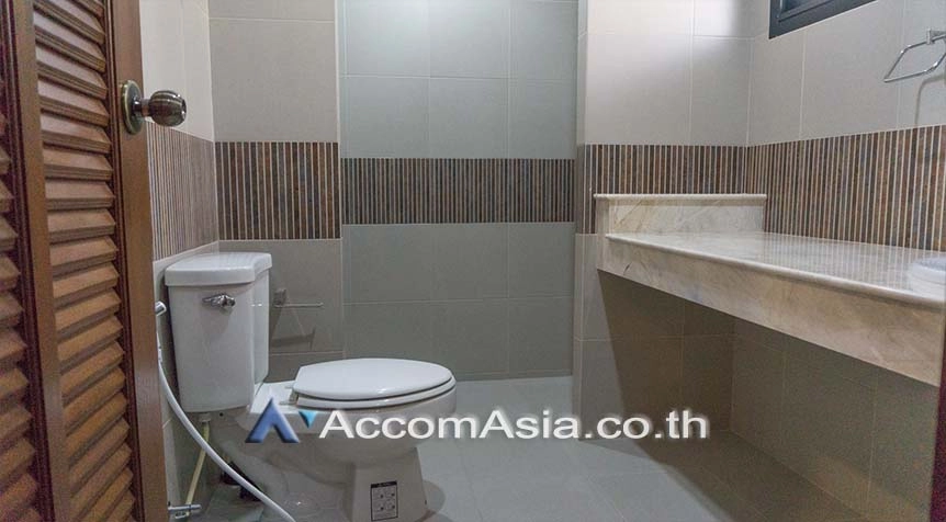 9  4 br House for rent and sale in Sukhumvit ,Bangkok BTS Phrom Phong 90237