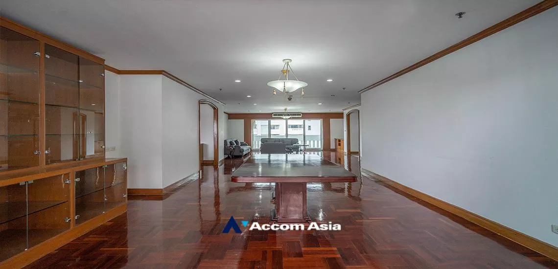 unitPet friendly |  4 Bedrooms  Apartment For Rent in Sukhumvit, Bangkok  near BTS Asok - MRT Sukhumvit (1415726)