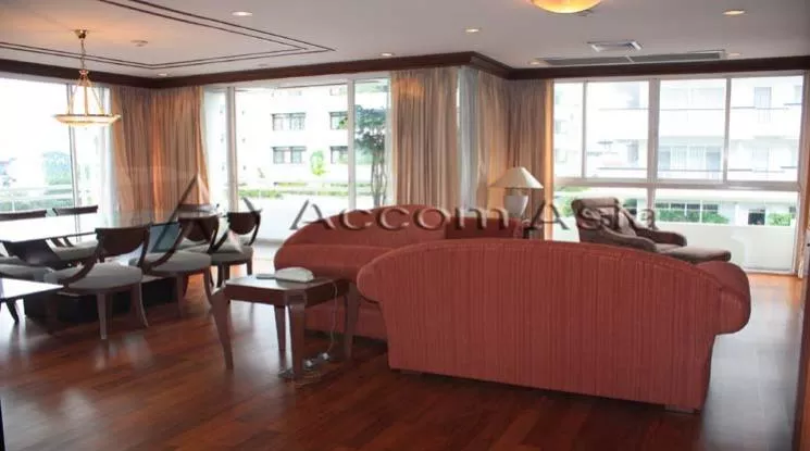  2 Bedrooms  Apartment For Rent in Sathorn, Bangkok  near BTS Chong Nonsi (1415733)