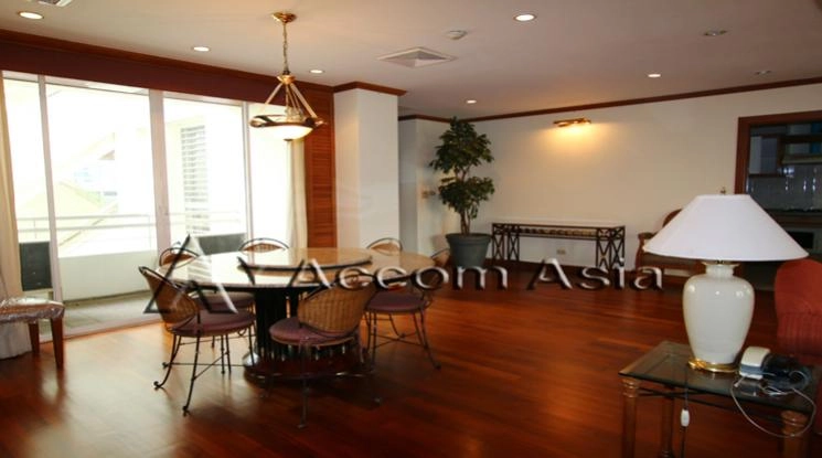 5  2 br Apartment For Rent in Sathorn ,Bangkok BTS Chong Nonsi at Classic Contemporary Style 1415734