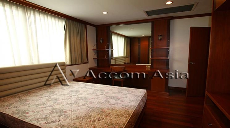 8  2 br Apartment For Rent in Sathorn ,Bangkok BTS Chong Nonsi at Classic Contemporary Style 1415734