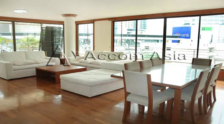  3 Bedrooms  Apartment For Rent in Sukhumvit, Bangkok  near BTS Asok - MRT Sukhumvit (1415747)