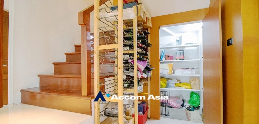 26  3 br Condominium For Sale in Sukhumvit ,Bangkok BTS Phrom Phong at Le Raffine Sukhumvit 24 1515776