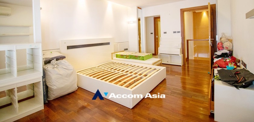 32  3 br Condominium For Sale in Sukhumvit ,Bangkok BTS Phrom Phong at Le Raffine Sukhumvit 24 1515776