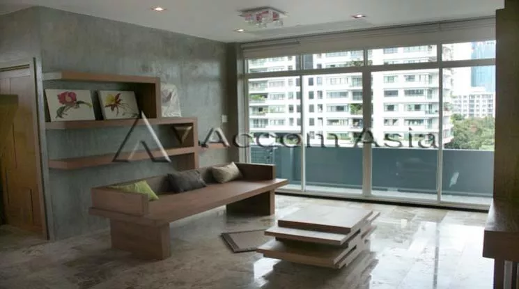 2 Bedrooms  Apartment For Rent in Phaholyothin, Bangkok  near BTS Ari (1415781)
