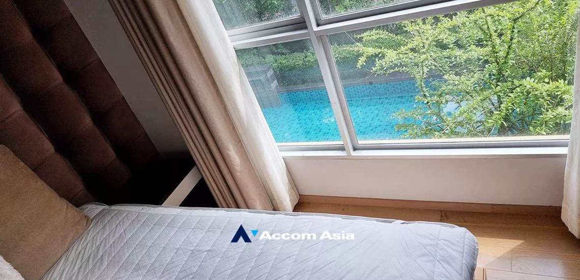 unit 1 Bedroom  Condominium For Sale in Sukhumvit, Bangkok  near BTS Ekkamai (1515782)