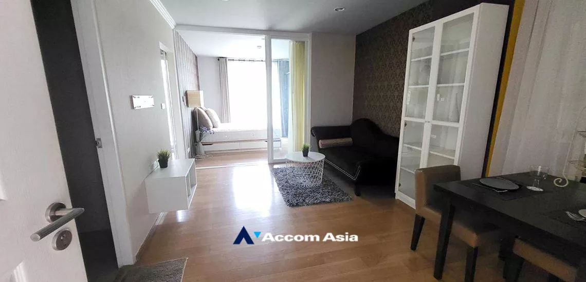  1 Bedroom  Condominium For Sale in Sukhumvit, Bangkok  near BTS Ekkamai (1515782)