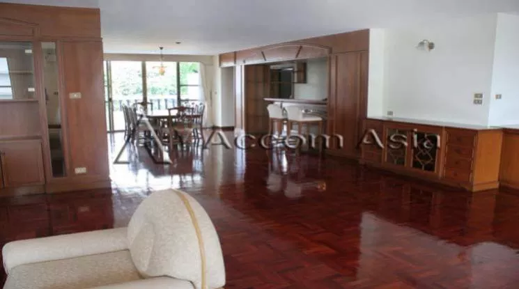 unit 3 Bedrooms  Apartment For Rent in Sukhumvit, Bangkok  near BTS Asok - MRT Sukhumvit (1415789)