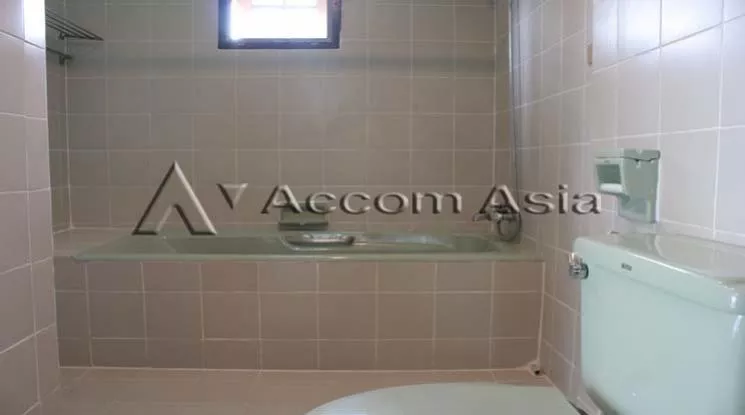 6  3 br Apartment For Rent in Sukhumvit ,Bangkok BTS Asok - MRT Sukhumvit at Spacious space with a cozy 1415789