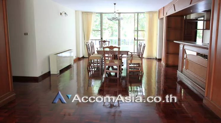 unit 3 Bedrooms  Apartment For Rent in Sukhumvit, Bangkok  near BTS Asok - MRT Sukhumvit (1415790)