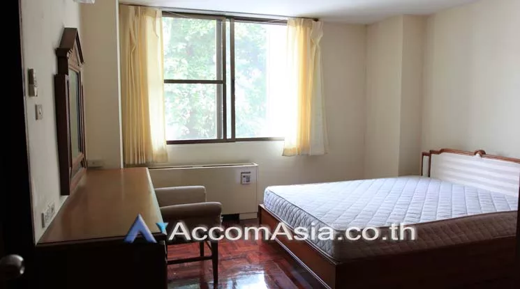  3 Bedrooms  Apartment For Rent in Sukhumvit, Bangkok  near BTS Asok - MRT Sukhumvit (1415790)