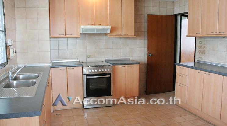 8  4 br Apartment for rent and sale in Sukhumvit ,Bangkok BTS Asok - MRT Sukhumvit at Spacious space with a cozy 1415791