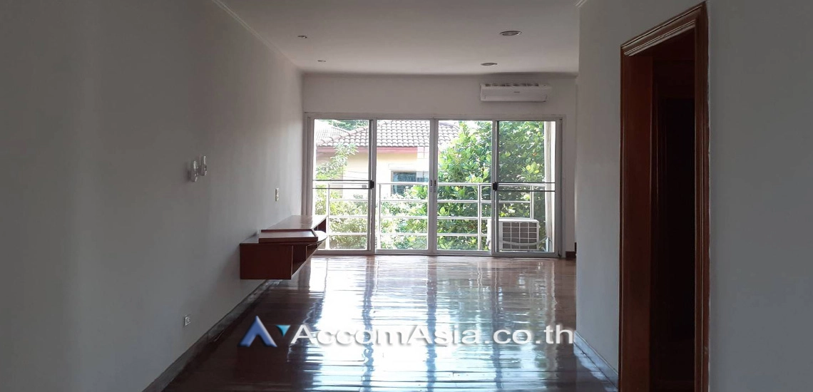23  4 br House for rent and sale in Pattanakarn ,Bangkok BTS On Nut at Panya Pattanakarn Village 1815795