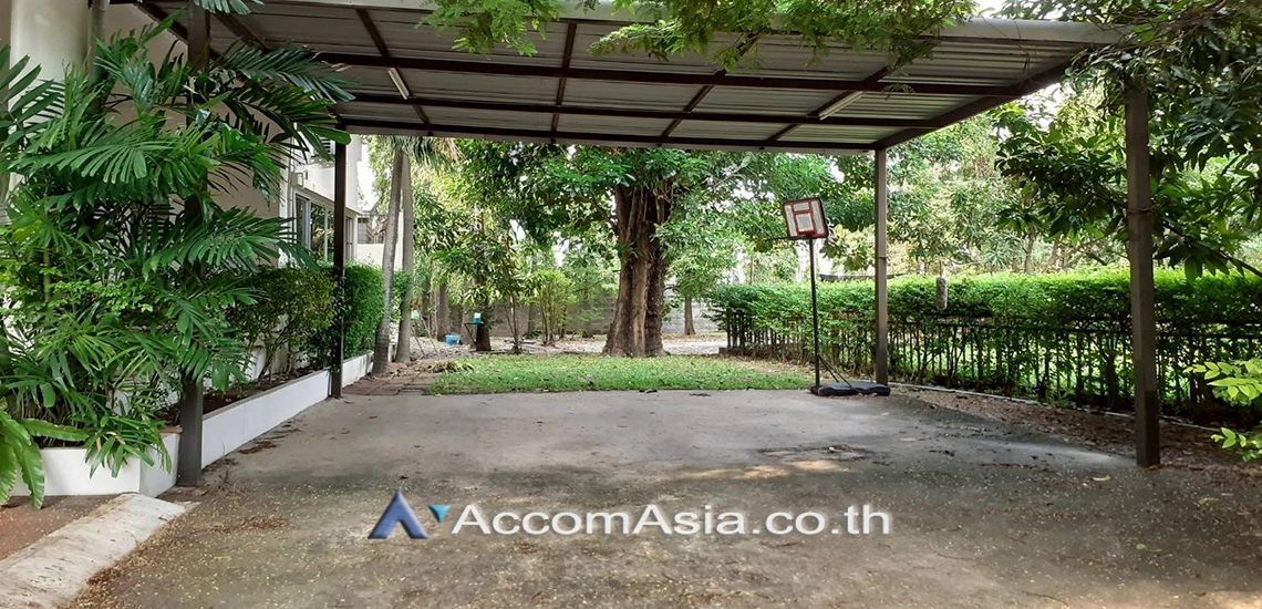 15  4 br House for rent and sale in Pattanakarn ,Bangkok BTS On Nut at Panya Pattanakarn Village 1815795