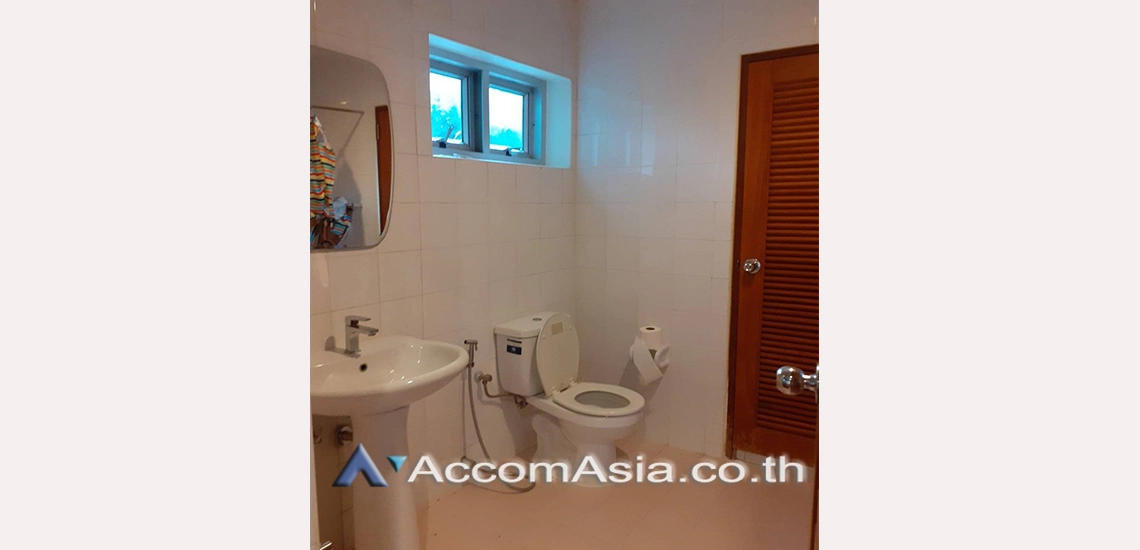 29  4 br House for rent and sale in Pattanakarn ,Bangkok BTS On Nut at Panya Pattanakarn Village 1815795