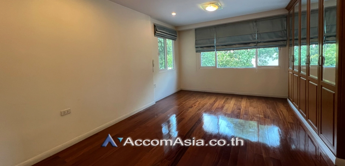 11  3 br House For Rent in Pattanakarn ,Bangkok BTS On Nut at Panya Pattanakarn Village 1815804