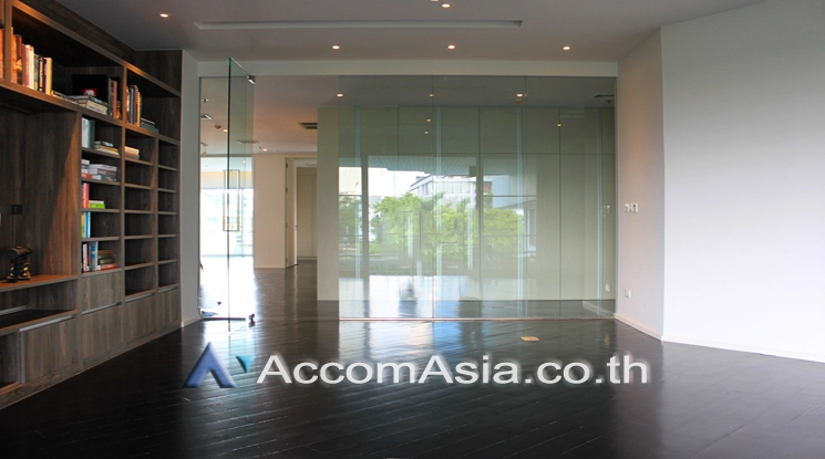 unitGarden, Big Balcony |  4 Bedrooms  Apartment For Rent & Sale in Sathorn, Bangkok  near BTS Chong Nonsi (1415805)