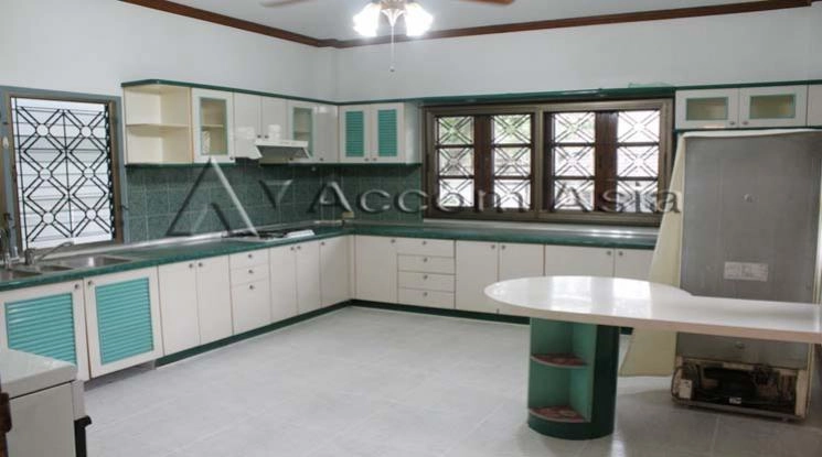 7  5 br House For Rent in Pattanakarn ,Bangkok BTS On Nut at Panya Pattanakarn Village 1815812