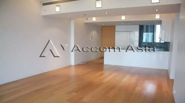 unit 2 Bedrooms  Condominium For Rent in Sathorn, Bangkok  near BTS Chong Nonsi - MRT Lumphini (1515828)