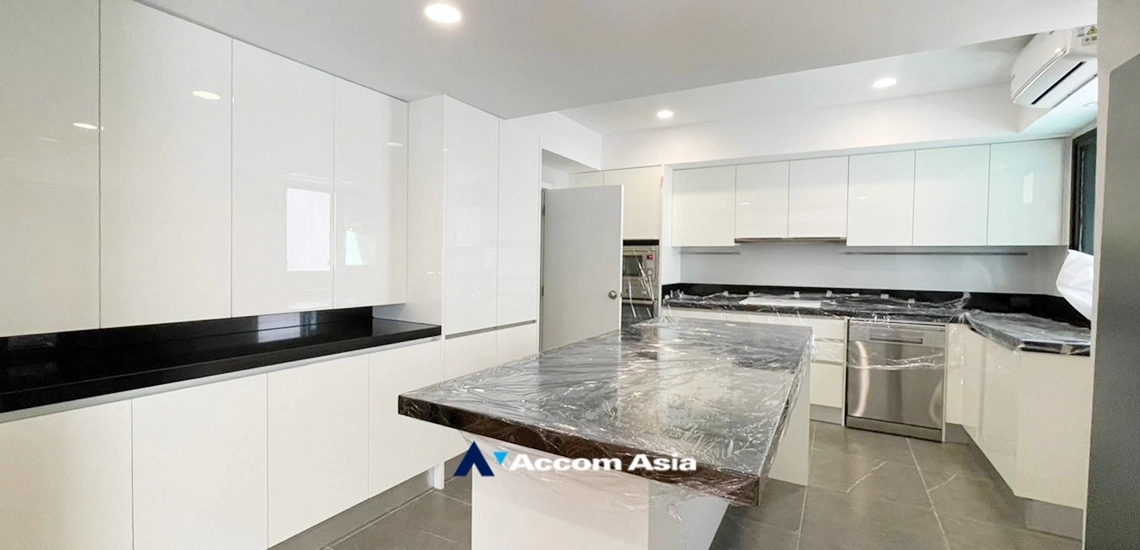 10  4 br Apartment For Rent in Sukhumvit ,Bangkok BTS Phrom Phong at Children Dreaming Place 1415850