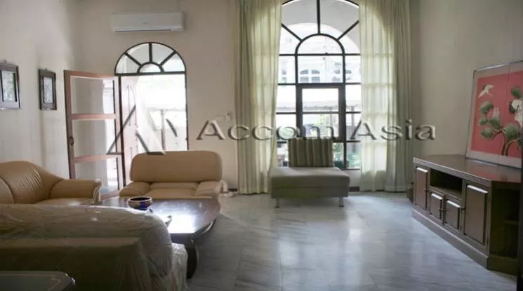 unitHome Office |  4 Bedrooms  House For Rent in Sukhumvit, Bangkok  near BTS Phrom Phong (2515855)