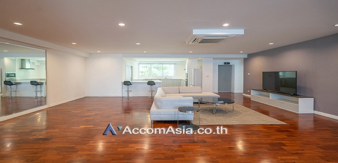 unit 3 Bedrooms  Apartment For Rent in Sukhumvit, Bangkok  near BTS Thong Lo (1415883)