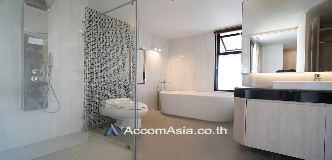 14  4 br Condominium For Rent in Sukhumvit ,Bangkok BTS Nana at Inter Tower 1515899