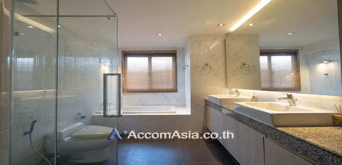 16  4 br Condominium For Rent in Sukhumvit ,Bangkok BTS Nana at Inter Tower 1515899