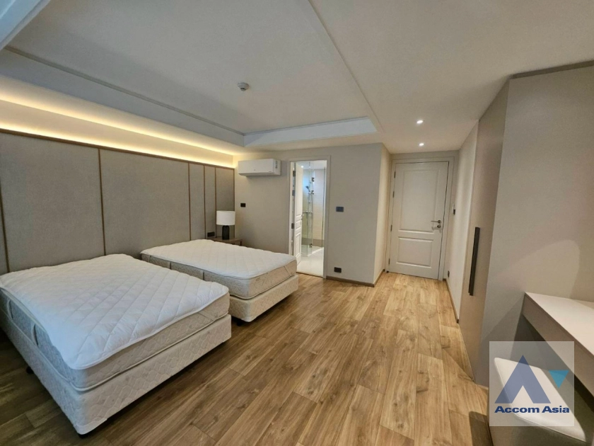 26  3 br Apartment For Rent in Sukhumvit ,Bangkok BTS Ekkamai at Classic contemporary 1415906