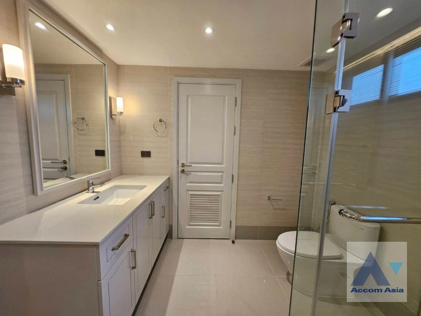 28  3 br Apartment For Rent in Sukhumvit ,Bangkok BTS Ekkamai at Classic contemporary 1415906