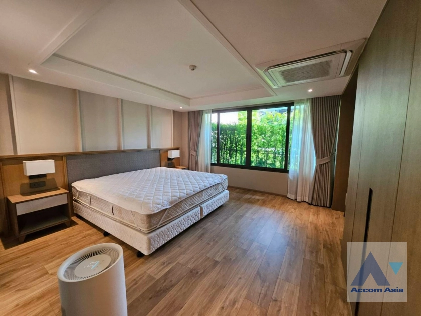 17  3 br Apartment For Rent in Sukhumvit ,Bangkok BTS Ekkamai at Classic contemporary 1415906