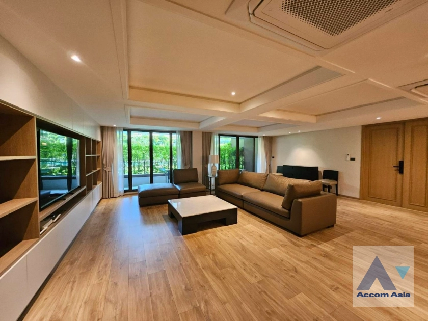  Classic contemporary Apartment  3 Bedroom for Rent BTS Ekkamai in Sukhumvit Bangkok