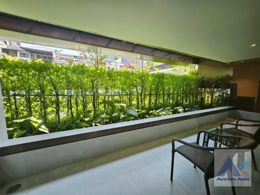 4  3 br Apartment For Rent in Sukhumvit ,Bangkok BTS Ekkamai at Classic contemporary 1415906