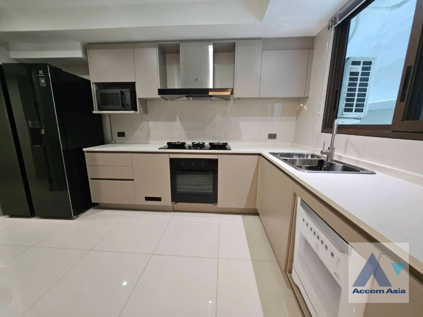 13  3 br Apartment For Rent in Sukhumvit ,Bangkok BTS Ekkamai at Classic contemporary 1415906