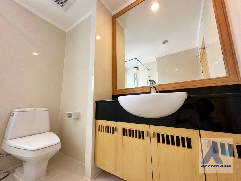 20  3 br Apartment For Rent in Sukhumvit ,Bangkok BTS Phrom Phong at Apartment with Top Facilities, Close to Emshere 1415922