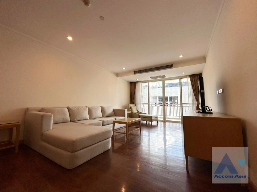 1  3 br Apartment For Rent in Sukhumvit ,Bangkok BTS Phrom Phong at Apartment with Top Facilities, Close to Emshere 1415922