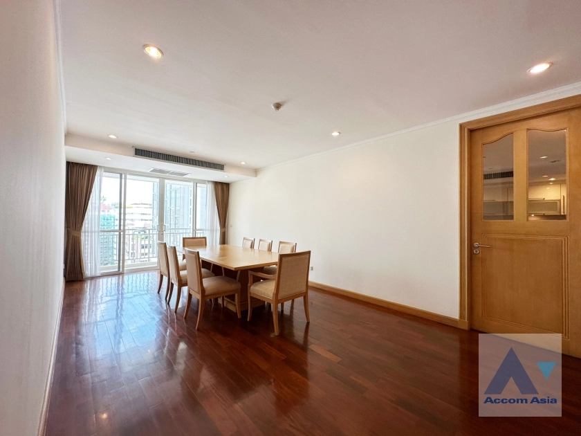 6  3 br Apartment For Rent in Sukhumvit ,Bangkok BTS Phrom Phong at Apartment with Top Facilities, Close to Emshere 1415922